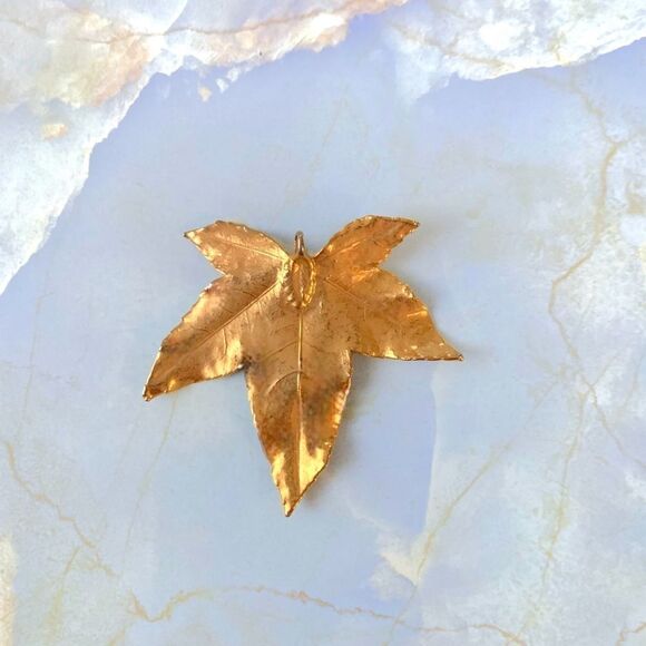 Gold Dipped Maple Leaf Pendant - Picture 1 of 4